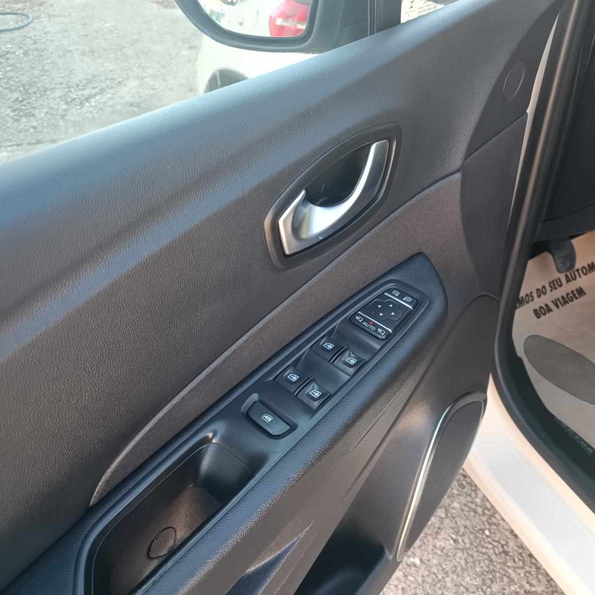 renault-captur-0-9-tce-2019-gasolina-898cc