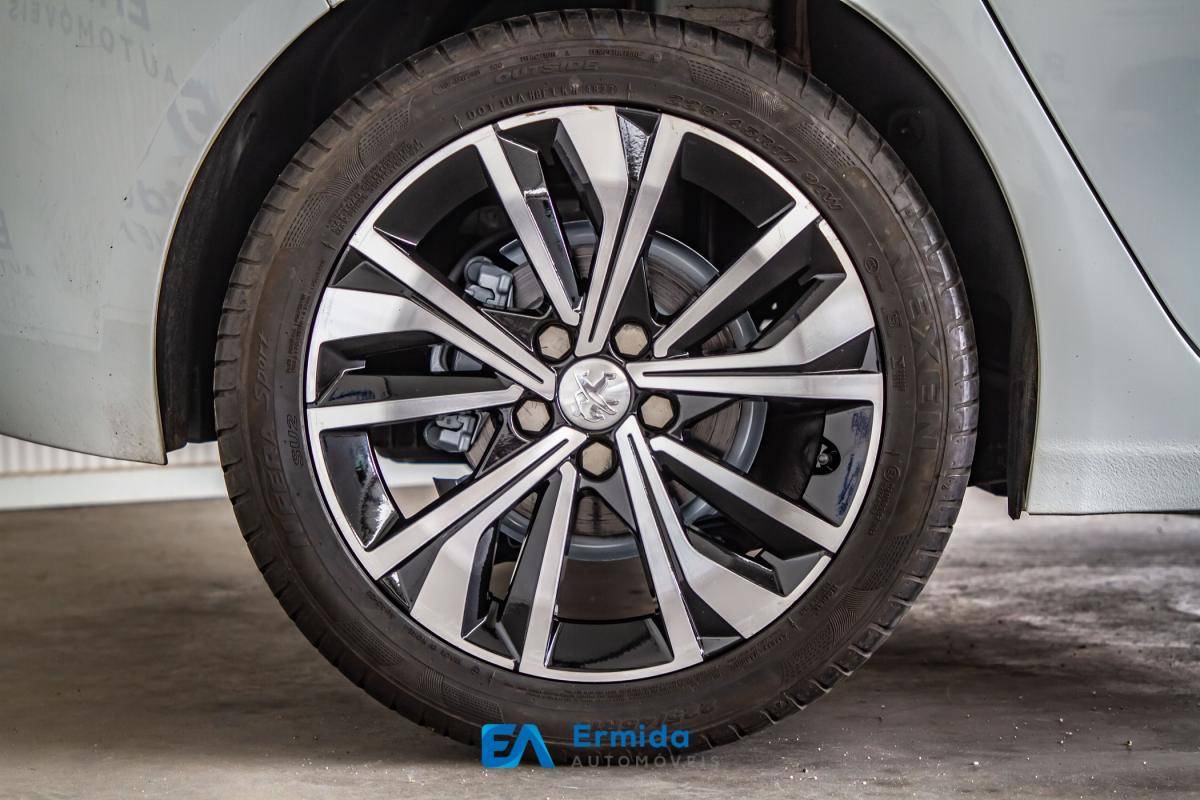 peugeot-308-2019-diesel-1499cc