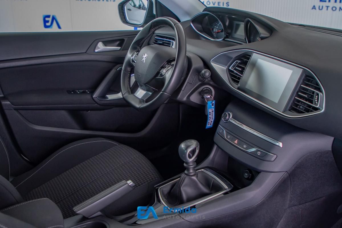 peugeot-308-2019-diesel-1499cc