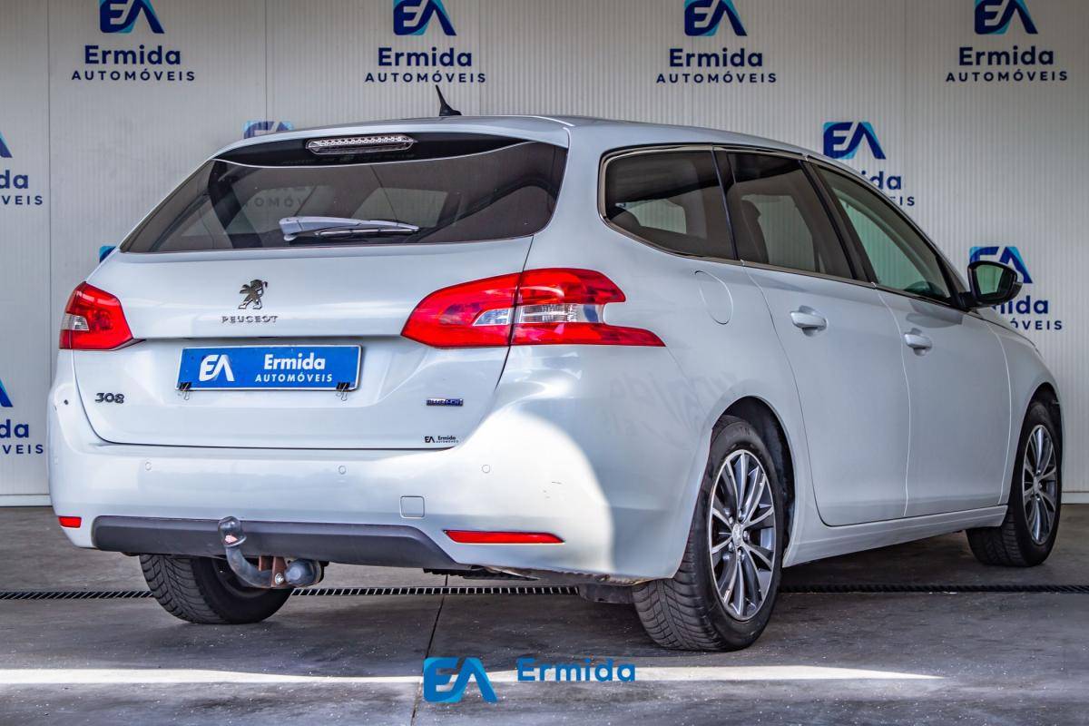peugeot-308-sw-2014-diesel-1560cc