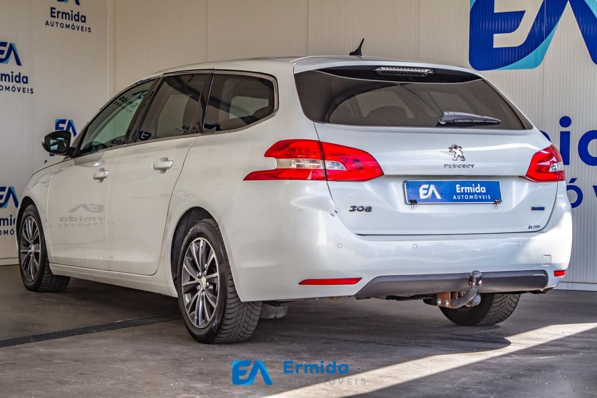 peugeot-308-sw-2014-diesel-1560cc