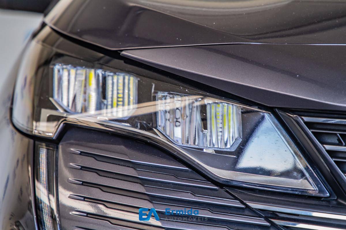 peugeot-3008-2022-hibrido-a-gasolina-1598cc