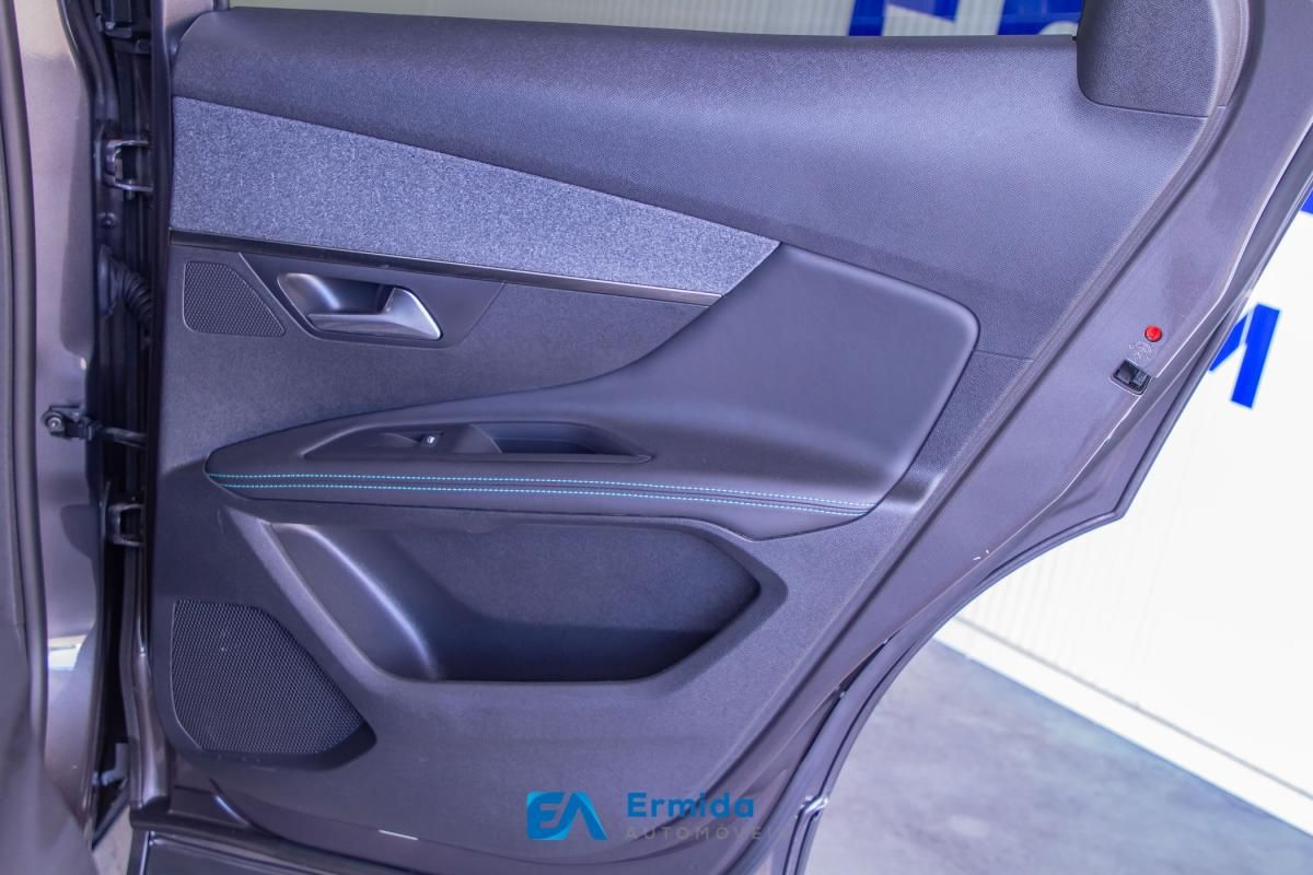 peugeot-3008-2022-hibrido-a-gasolina-1598cc