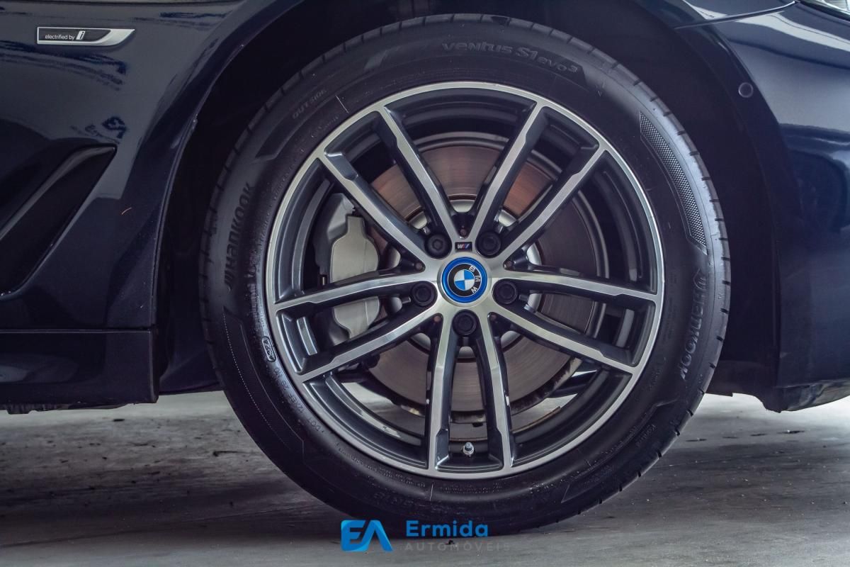 bmw-serie-5-2023-hibrido-a-gasolina-1998cc