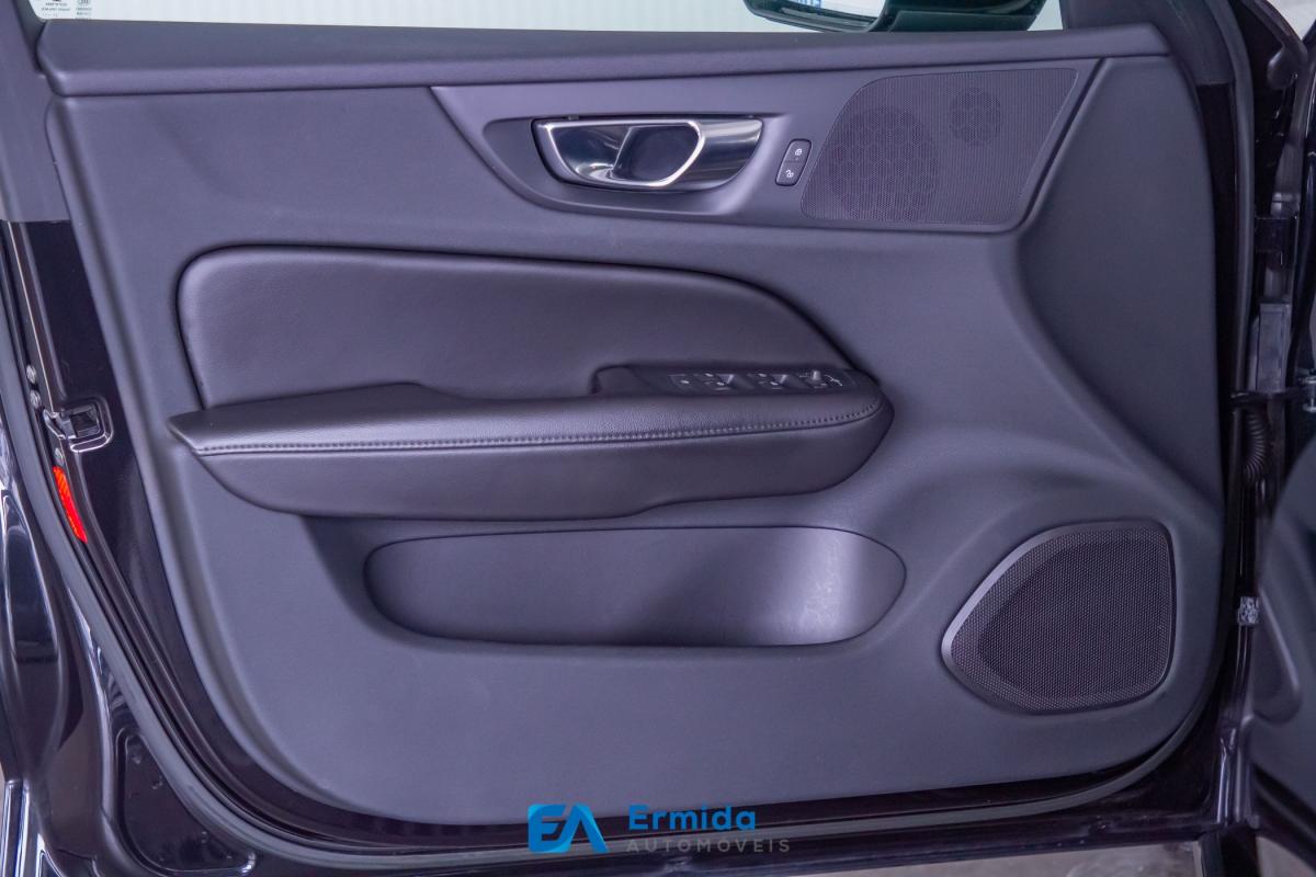 volvo-v60-2022-hibrido-a-gasolina-1969cc