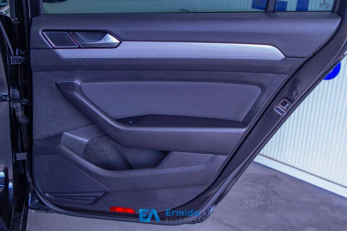 volkswagen-passat-variant-2020-hibrido-a-gasolina-1395cc