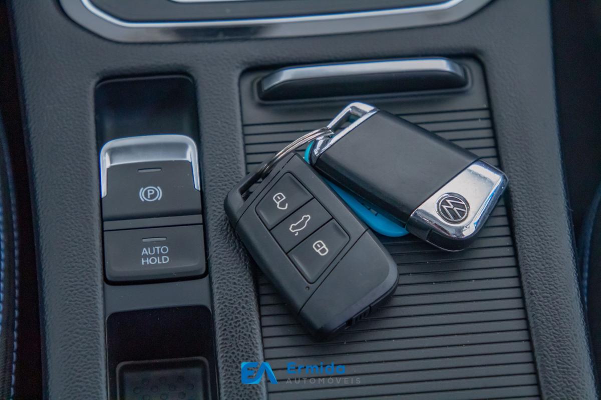 volkswagen-passat-variant-2020-hibrido-a-gasolina-1395cc
