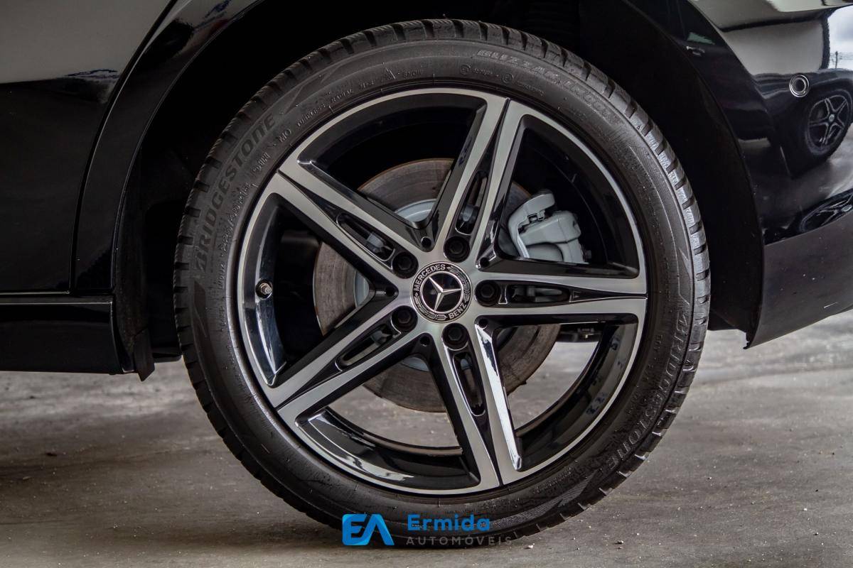 mercedes-benz-classe-a-2022-hibrido-a-gasolina-1332cc