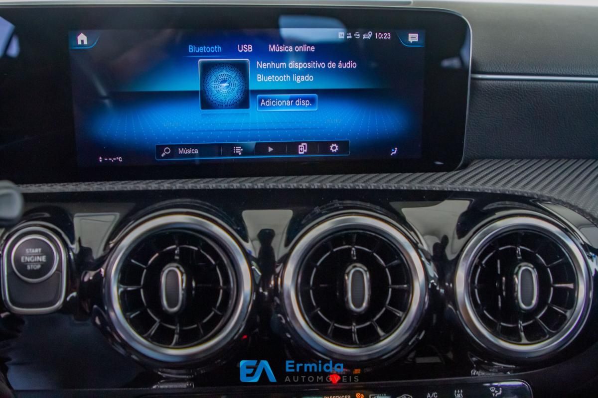 mercedes-benz-classe-a-2022-hibrido-a-gasolina-1332cc