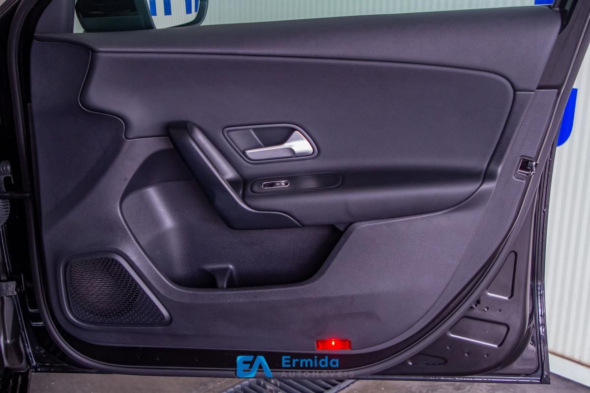 mercedes-benz-classe-a-2022-hibrido-a-gasolina-1332cc
