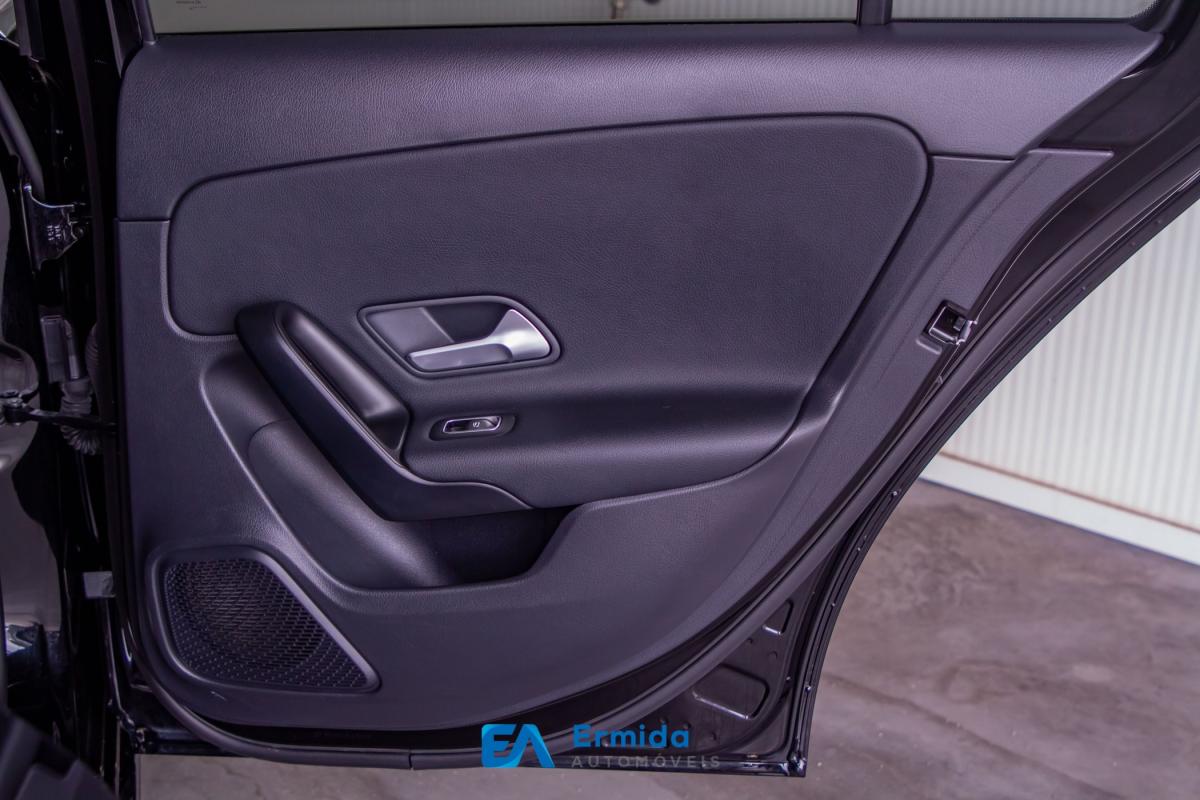 mercedes-benz-classe-a-2022-hibrido-a-gasolina-1332cc