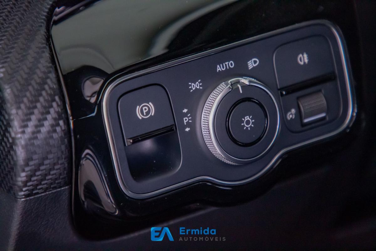 mercedes-benz-classe-a-2022-hibrido-a-gasolina-1332cc