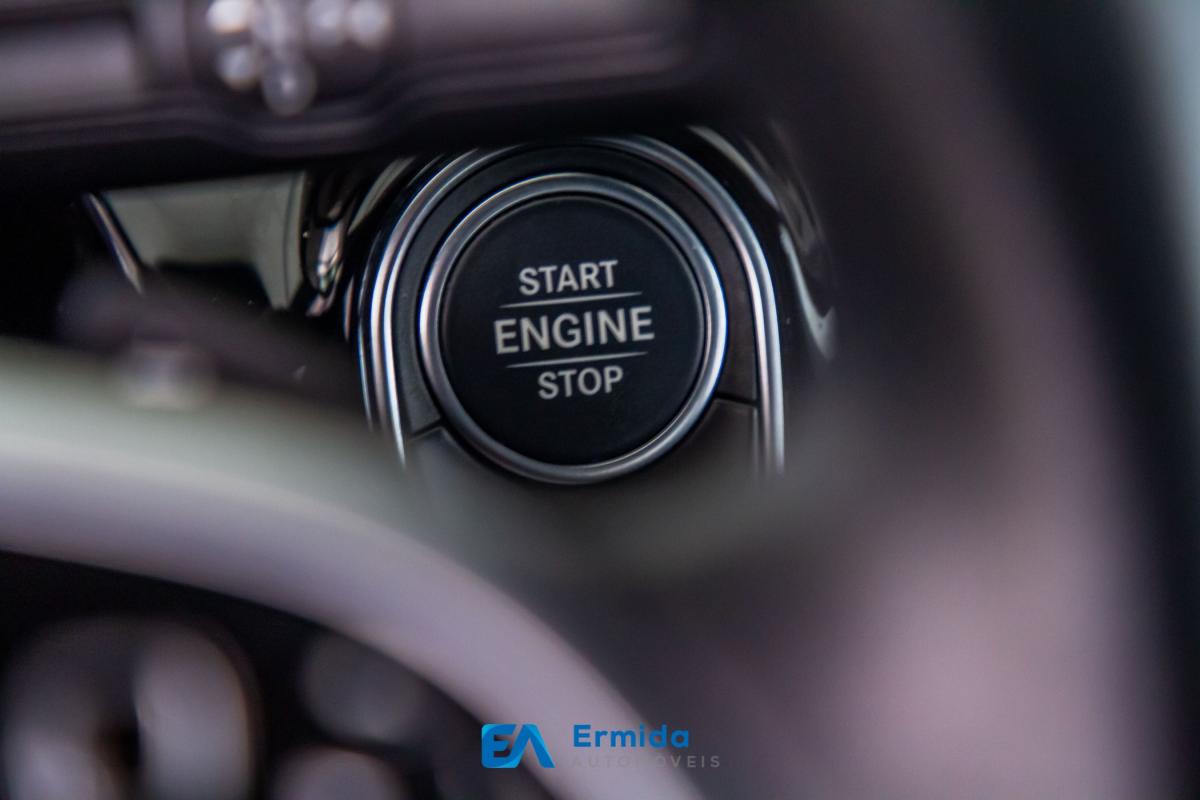 mercedes-benz-classe-a-2022-hibrido-a-gasolina-1332cc