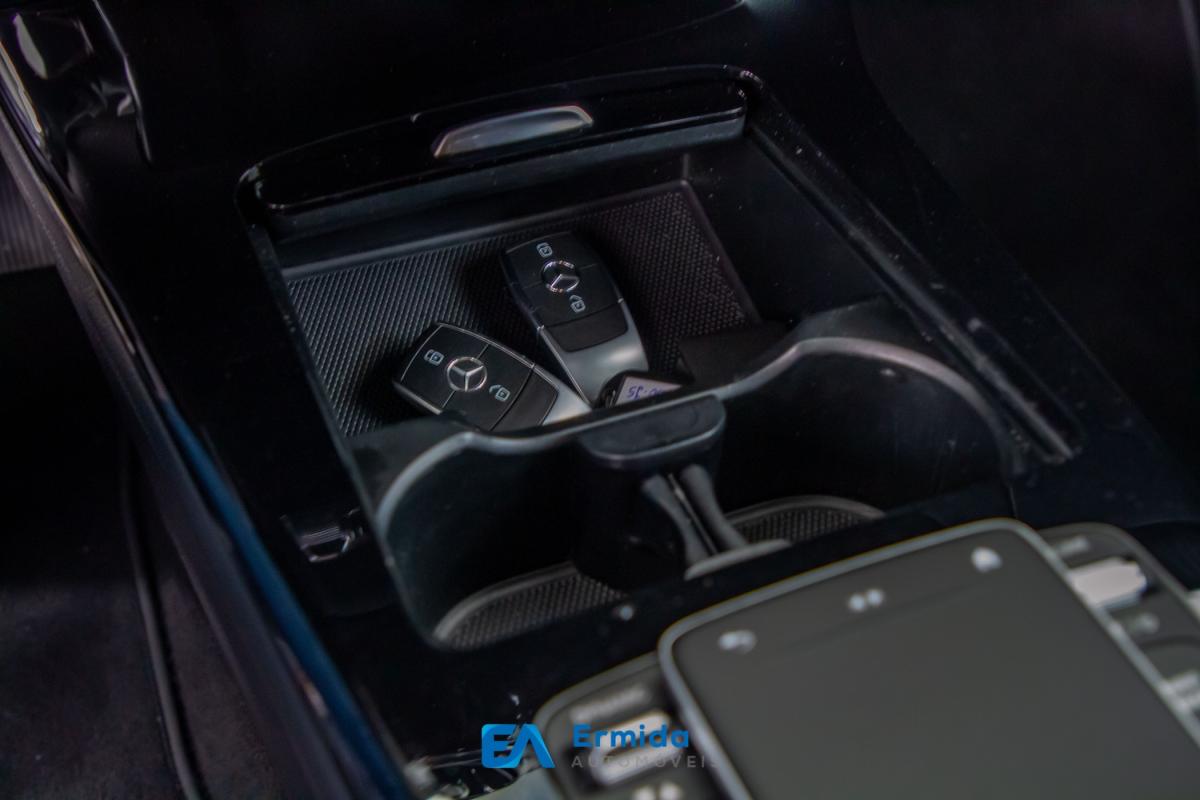 mercedes-benz-classe-a-2022-hibrido-a-gasolina-1332cc