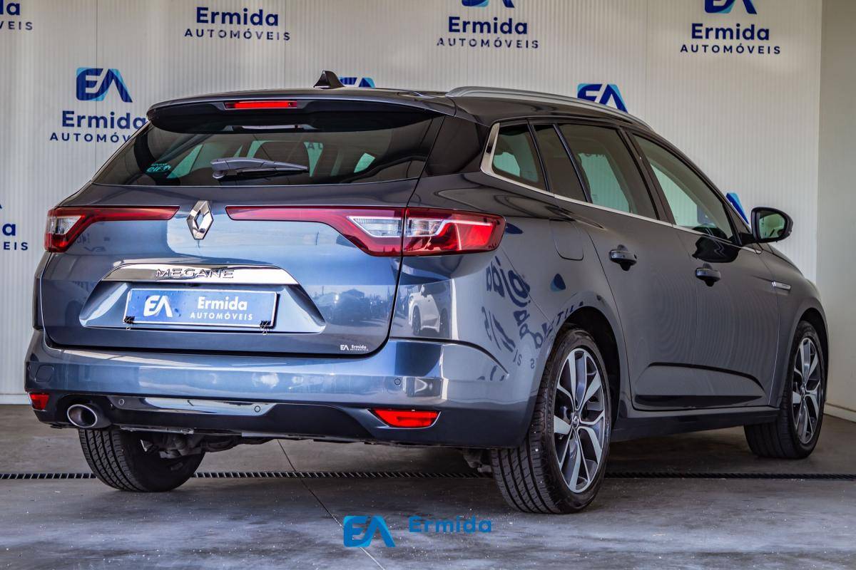 renault-megane-sport-tourer-2017-diesel-1461cc