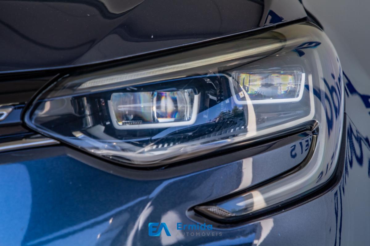 renault-megane-sport-tourer-2017-diesel-1461cc