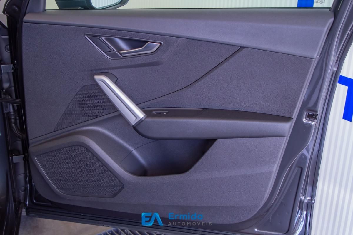 audi-q2-2022-gasolina-999cc