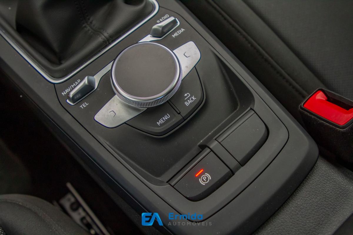 audi-q2-2022-gasolina-999cc