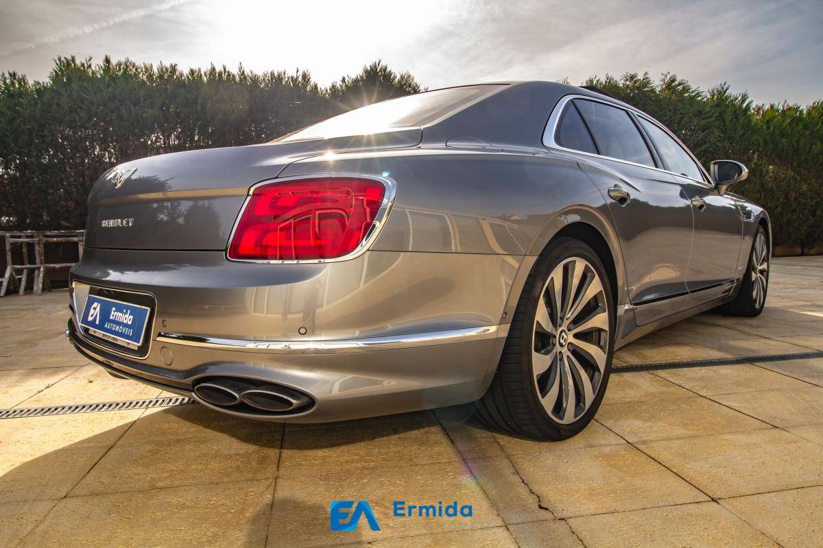 bentley-flying-spur-2022-hibrido-a-gasolina-2894cc