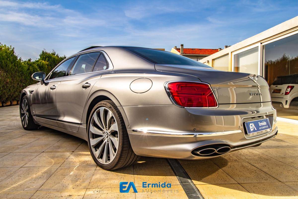 bentley-flying-spur-2022-hibrido-a-gasolina-2894cc