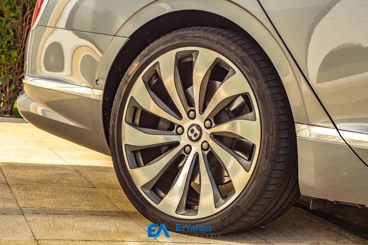 bentley-flying-spur-2022-hibrido-a-gasolina-2894cc