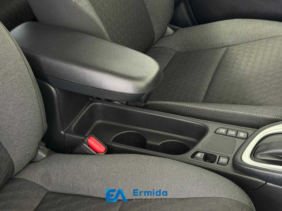 toyota-yaris-2023-hibrido-a-gasolina-1490cc
