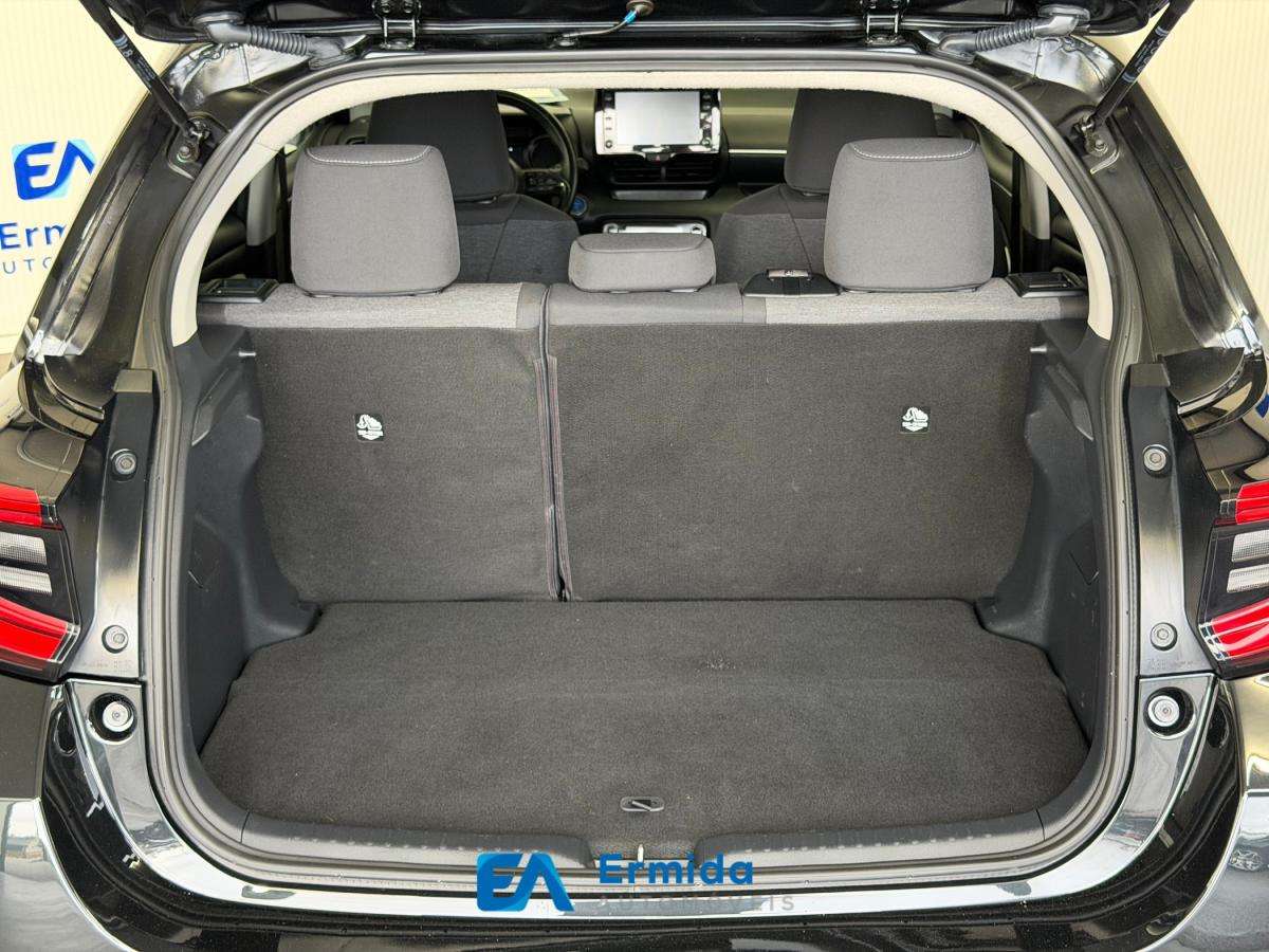 toyota-yaris-2023-hibrido-a-gasolina-1490cc