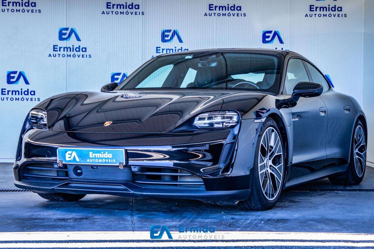 porsche-taycan-2021-eletrico-0cc