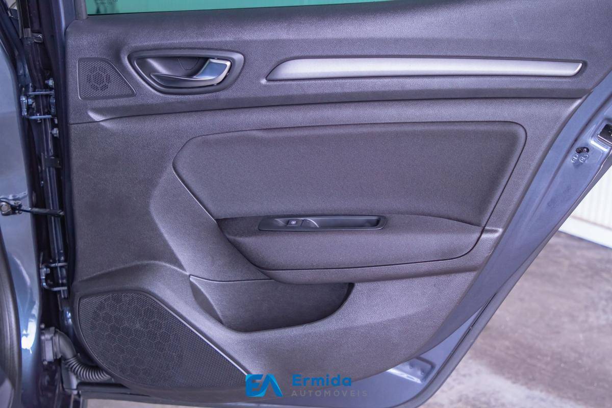 renault-megane-2021-diesel-1461cc