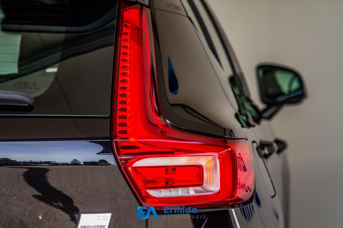 volvo-xc40-2021-hibrido-a-gasolina-1477cc