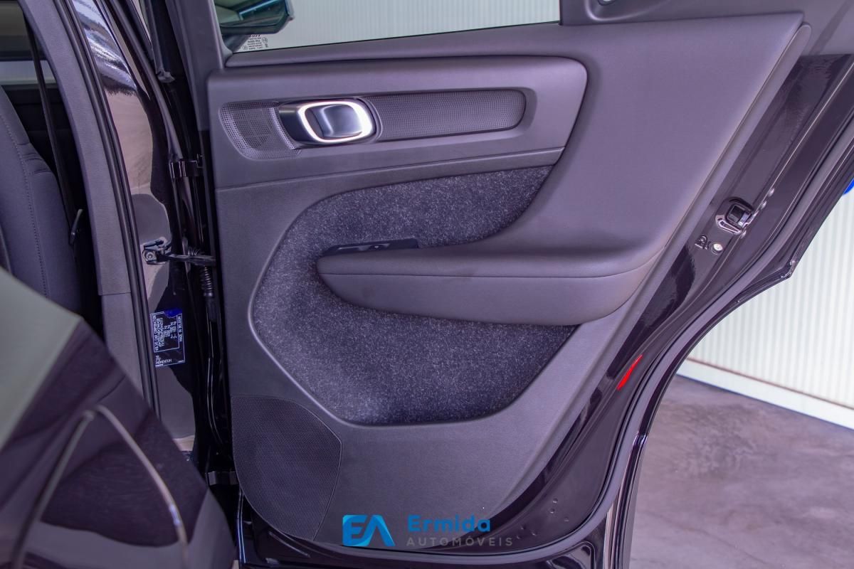 volvo-xc40-2021-hibrido-a-gasolina-1477cc