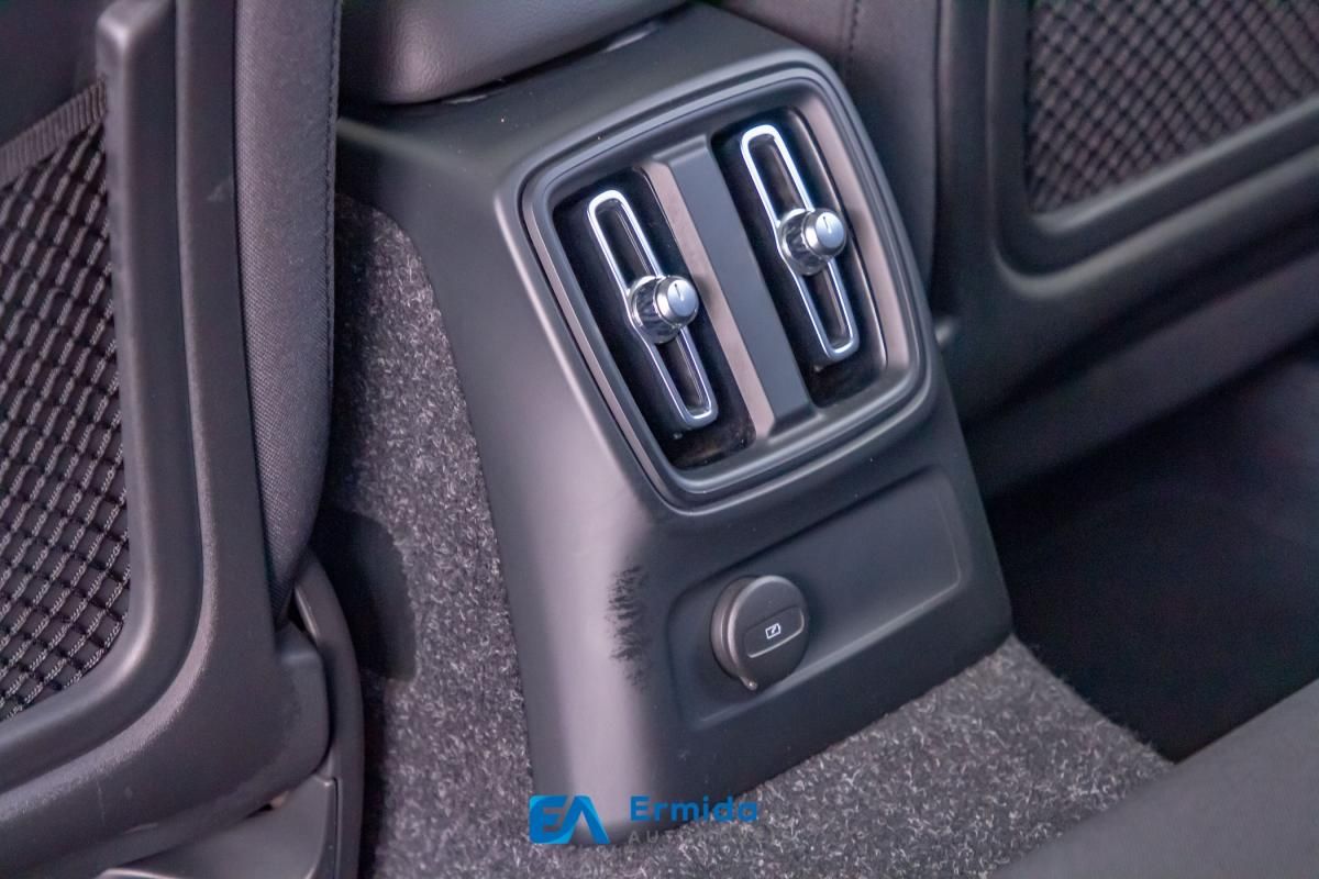 volvo-xc40-2021-hibrido-a-gasolina-1477cc