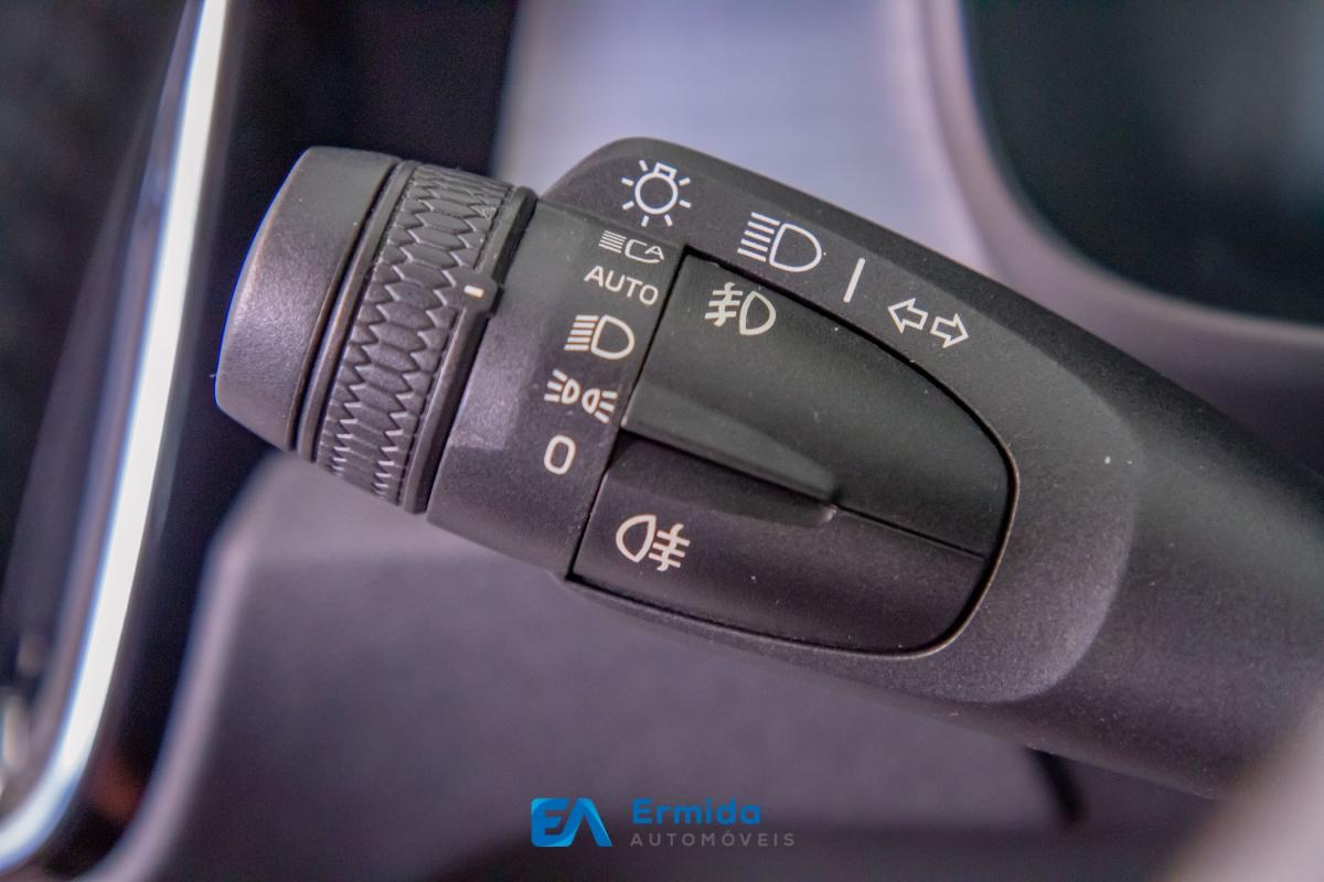volvo-xc40-2021-hibrido-a-gasolina-1477cc