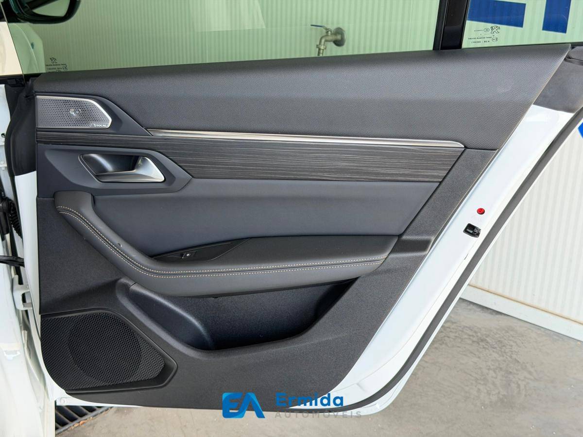 peugeot-508-2022-hibrido-a-gasolina-1598cc