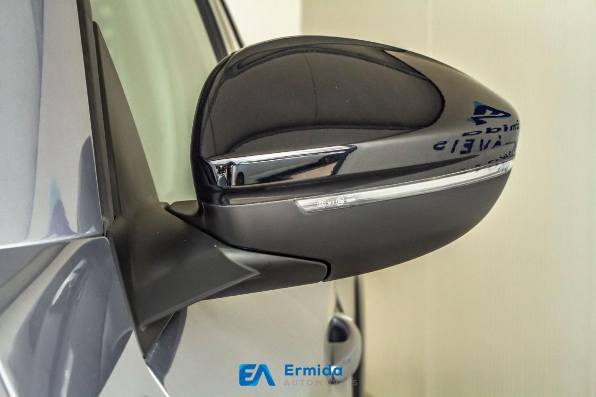 peugeot-208-2023-gasolina-1199cc