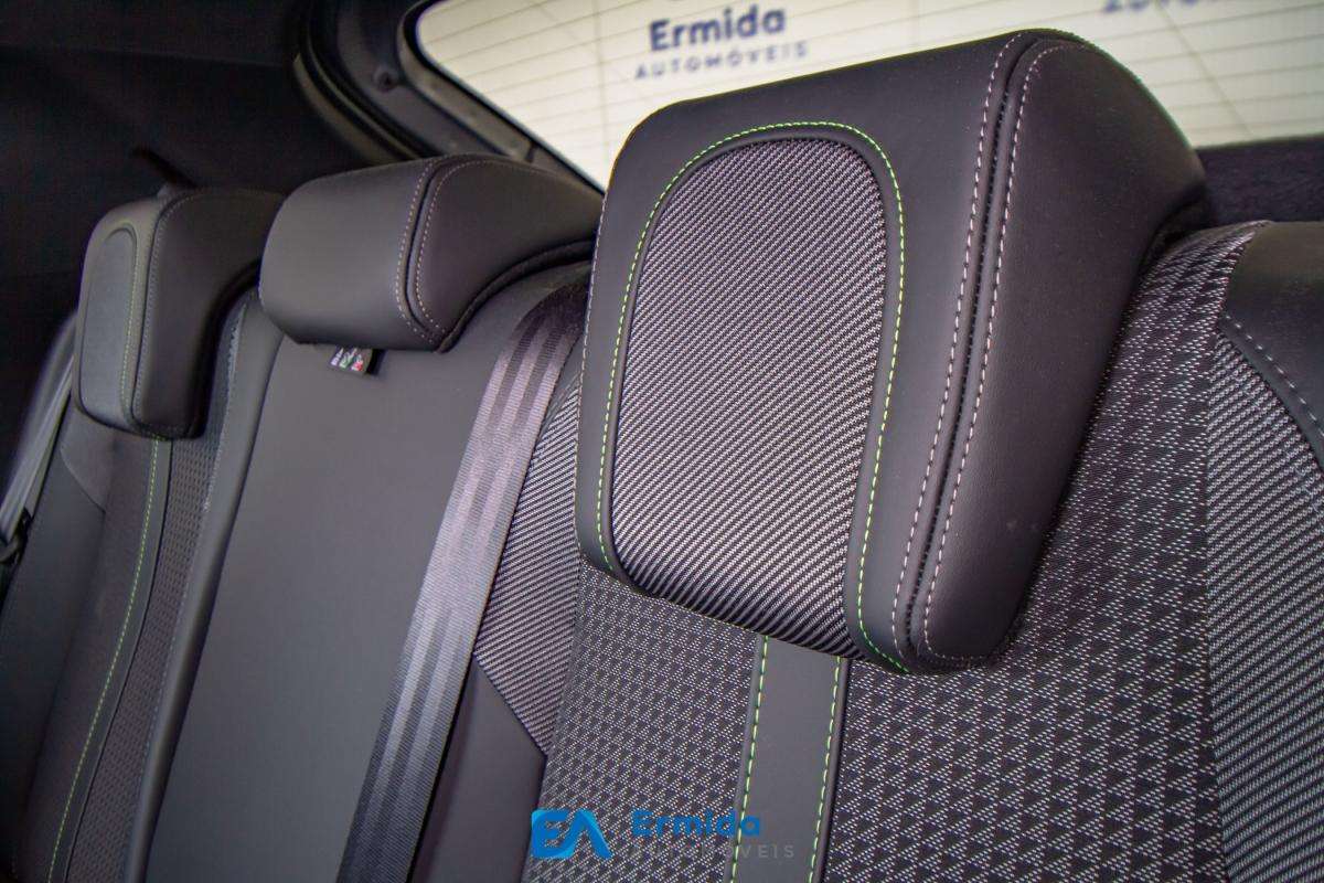 peugeot-208-2023-gasolina-1199cc