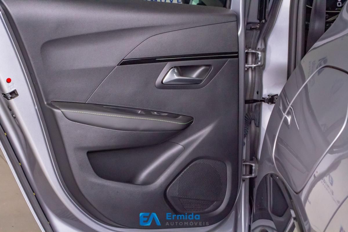 peugeot-208-2023-gasolina-1199cc