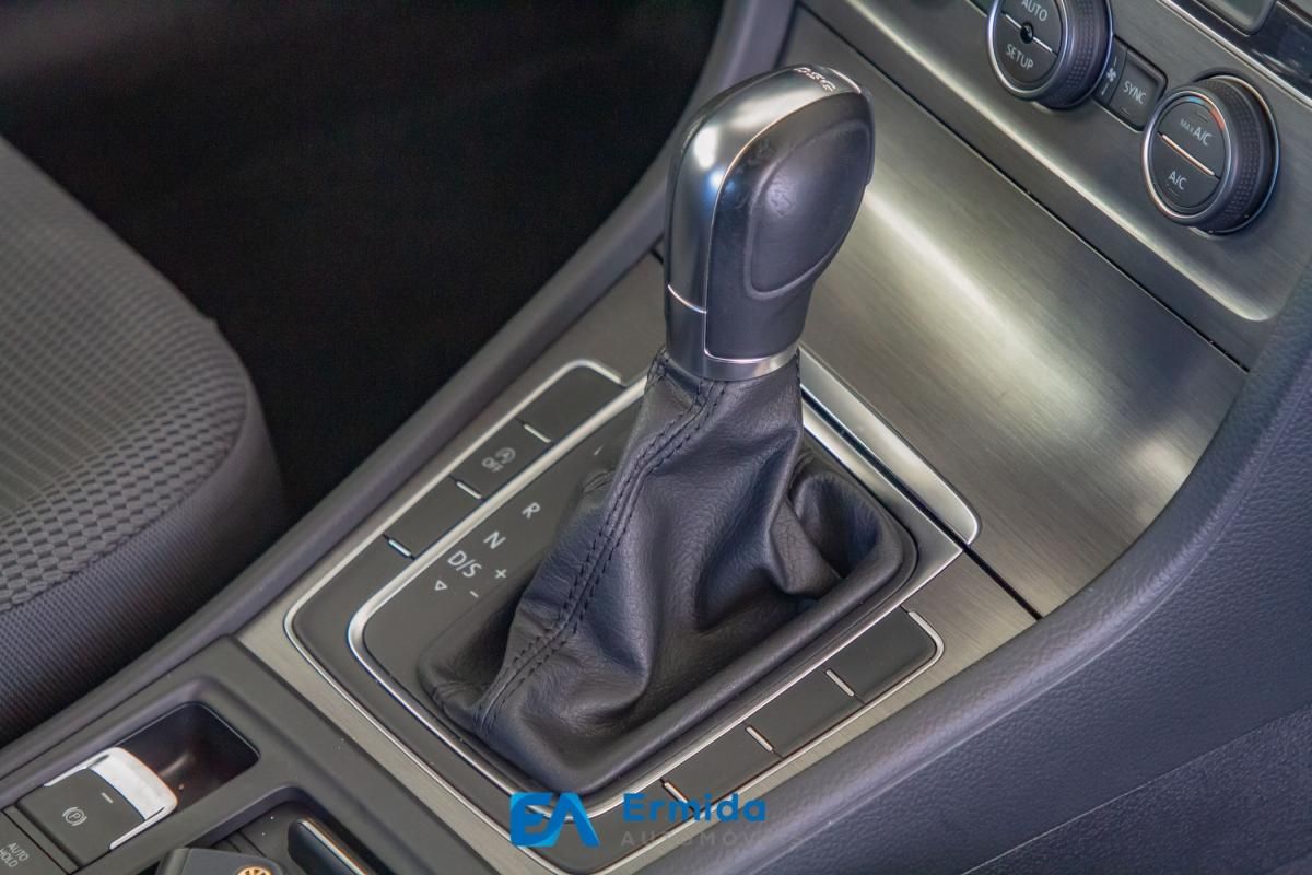 volkswagen-golf-2013-diesel-1598cc