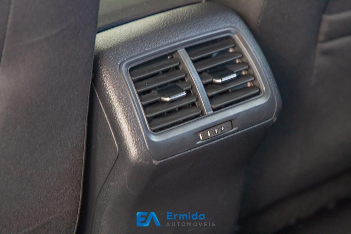 volkswagen-golf-2013-diesel-1598cc