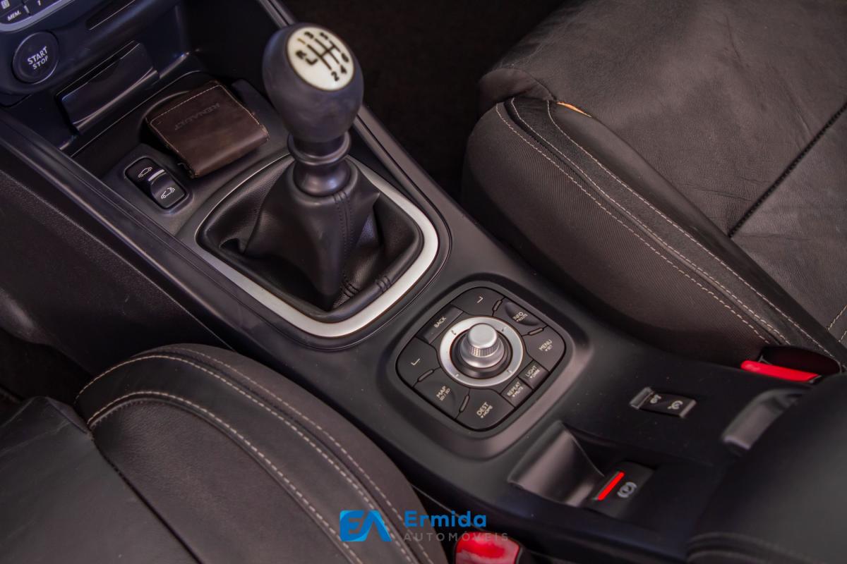 renault-megane-2011-diesel-1598cc