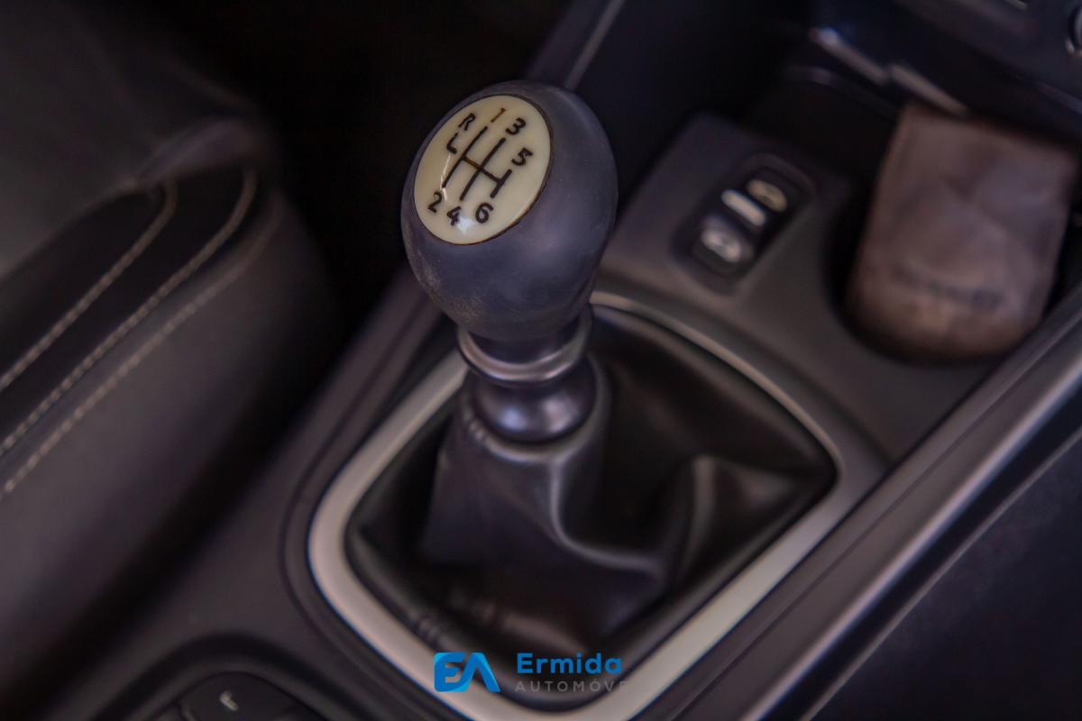 renault-megane-2011-diesel-1598cc