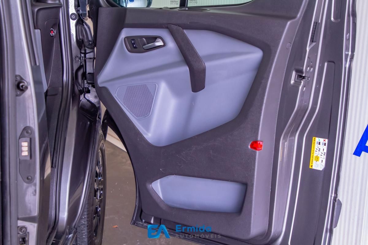 ford-transit-custom-2017-diesel-1997cc