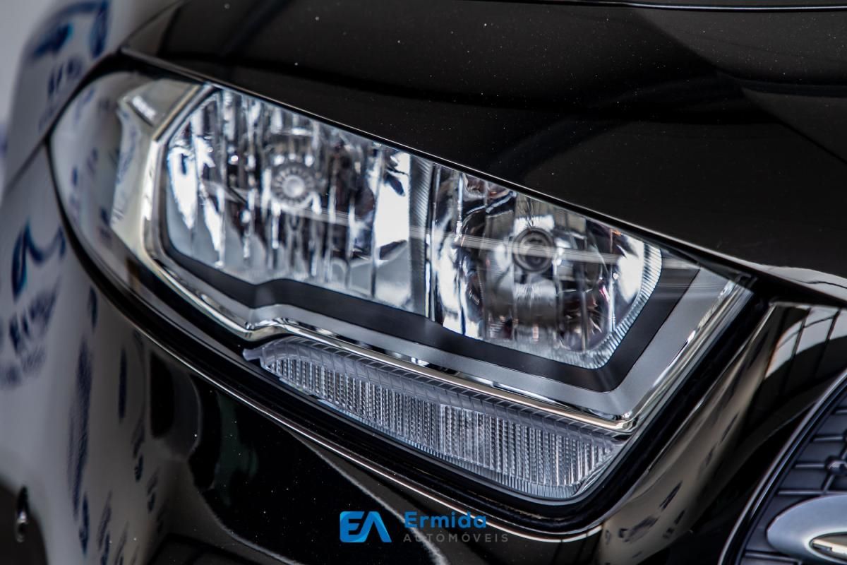 mercedes-benz-classe-a-2022-hibrido-a-gasolina-1332cc