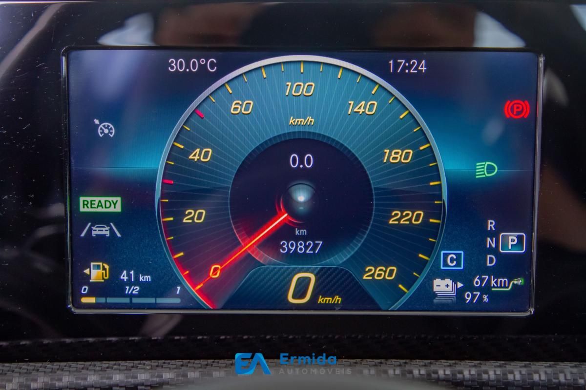 mercedes-benz-classe-a-2022-hibrido-a-gasolina-1332cc