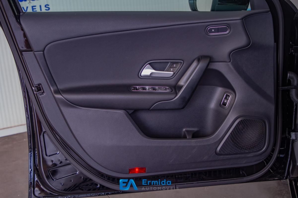 mercedes-benz-classe-a-2022-hibrido-a-gasolina-1332cc