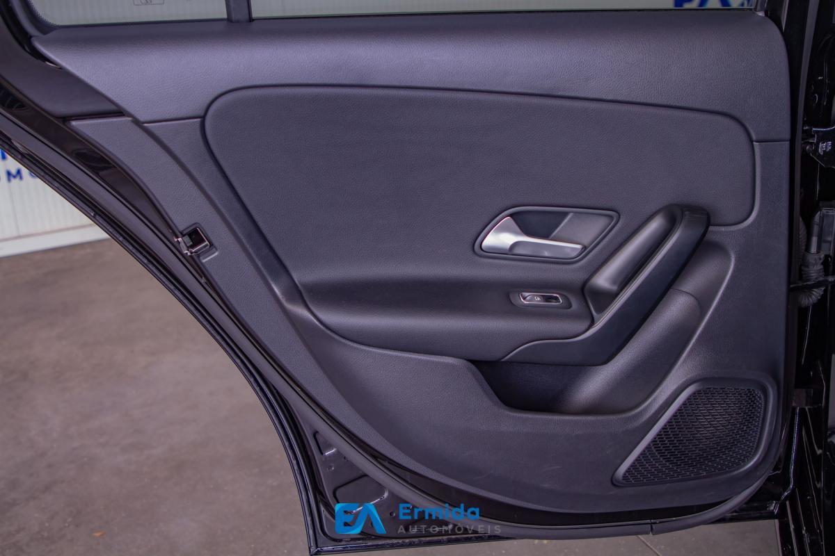 mercedes-benz-classe-a-2022-hibrido-a-gasolina-1332cc