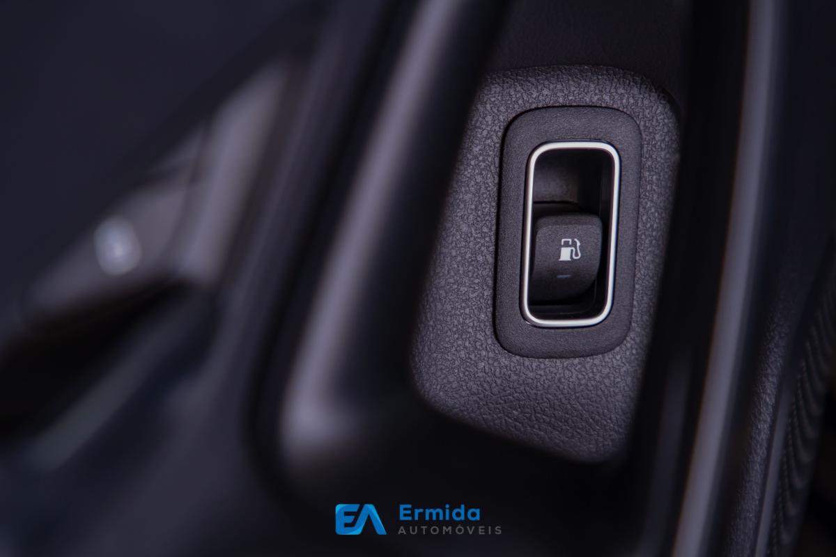 mercedes-benz-classe-a-2022-hibrido-a-gasolina-1332cc