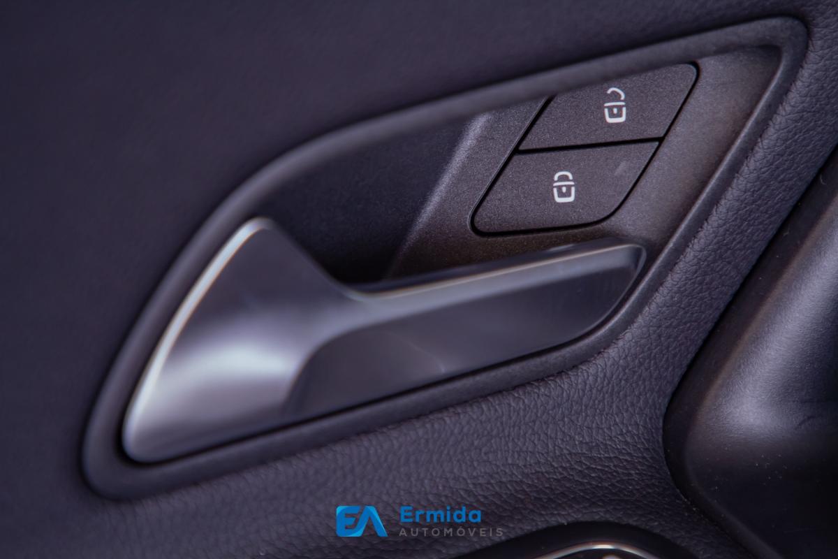 mercedes-benz-classe-a-2022-hibrido-a-gasolina-1332cc