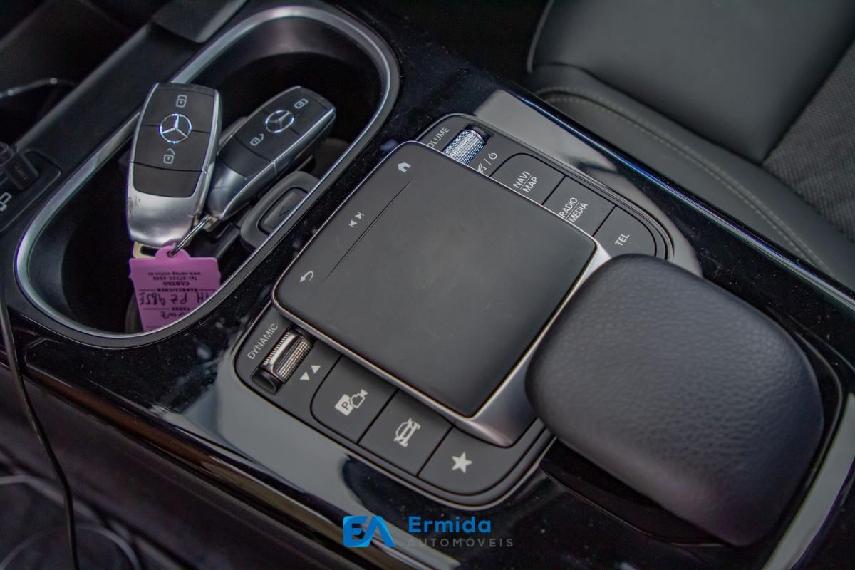 mercedes-benz-classe-a-2022-hibrido-a-gasolina-1332cc