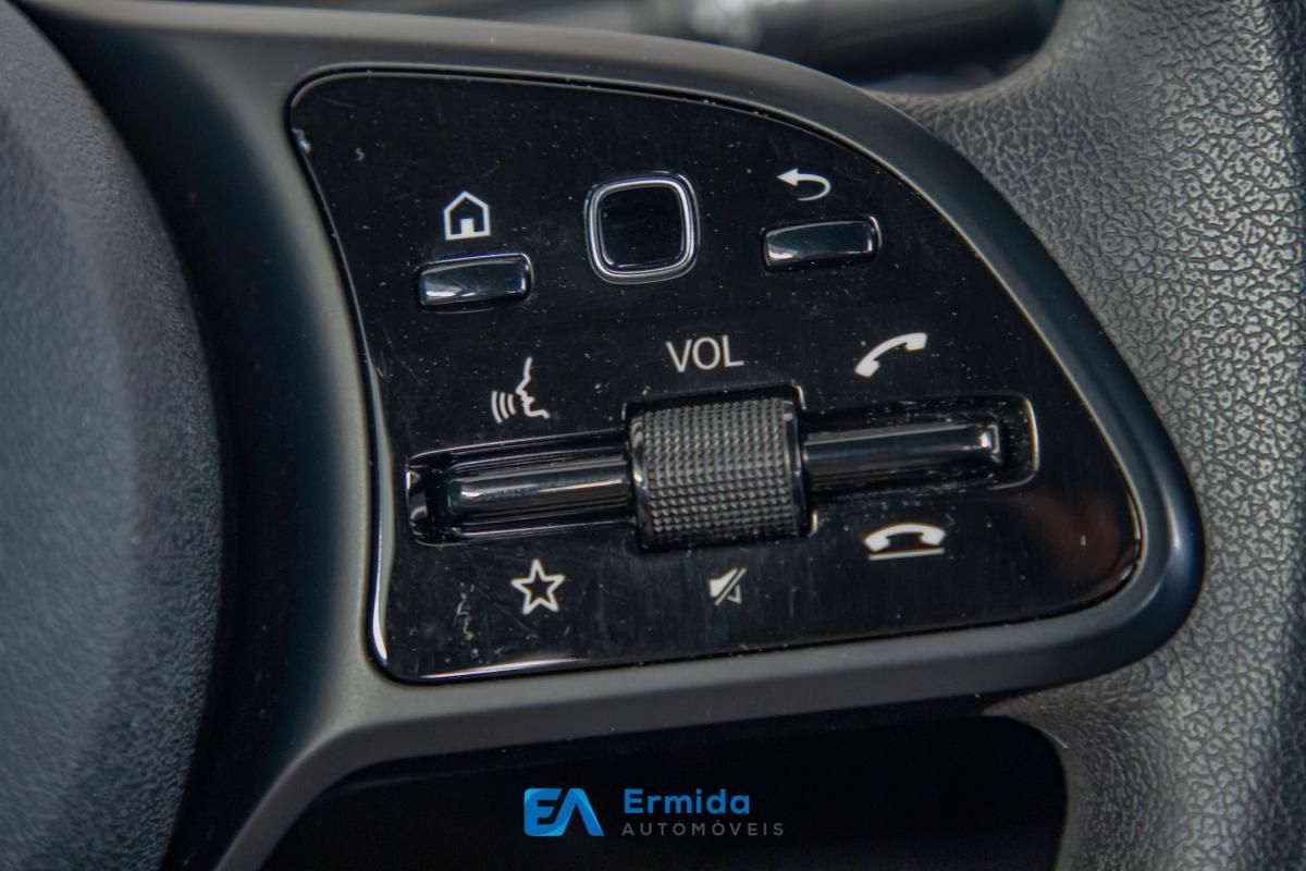 mercedes-benz-classe-a-2022-hibrido-a-gasolina-1332cc